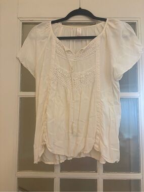 No Boundaries Cream Lace Peasant Blouse